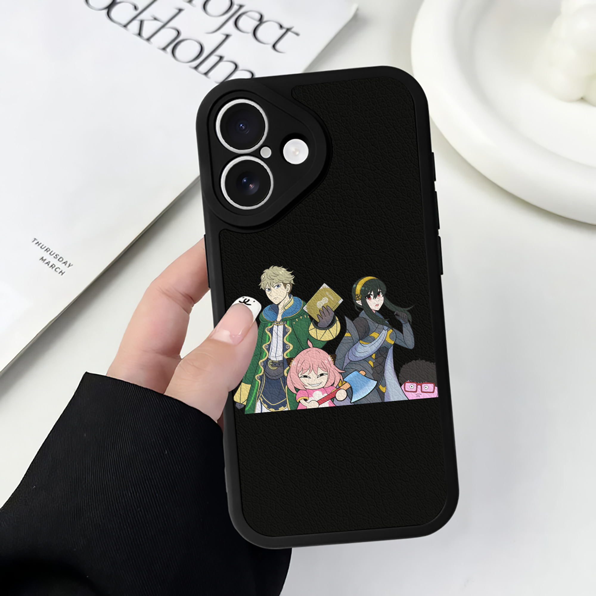 （画像用） SPY×FAMILY间谍家家酒 【iPhone 16シリーズ対応】シリコンスマホケース（レザー調） 材質：シリコン